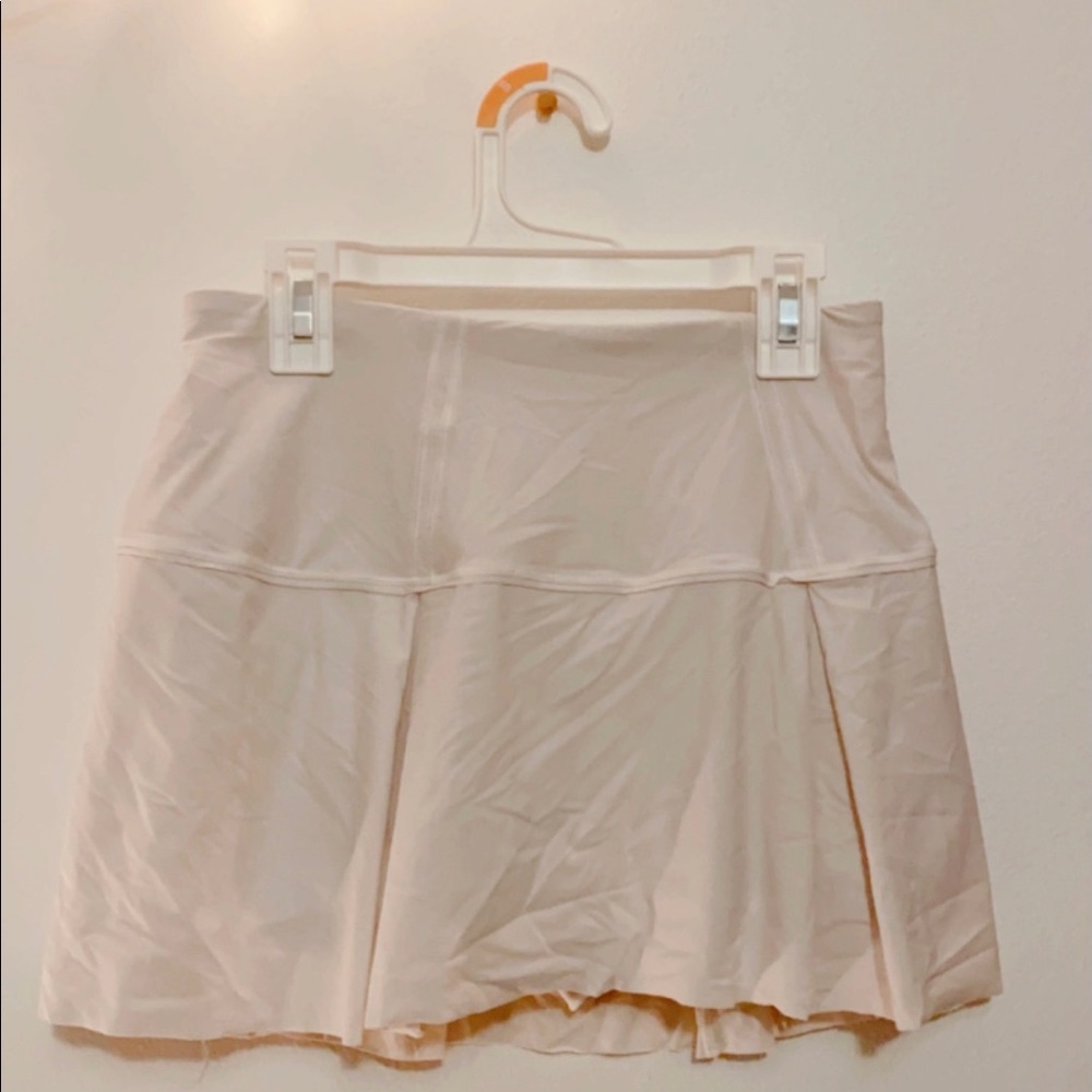 🤍white lululemon tennis skirt🤍
